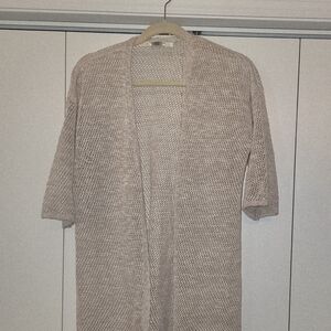 Max Studio Med. Women's Beige Open-Front Sweater